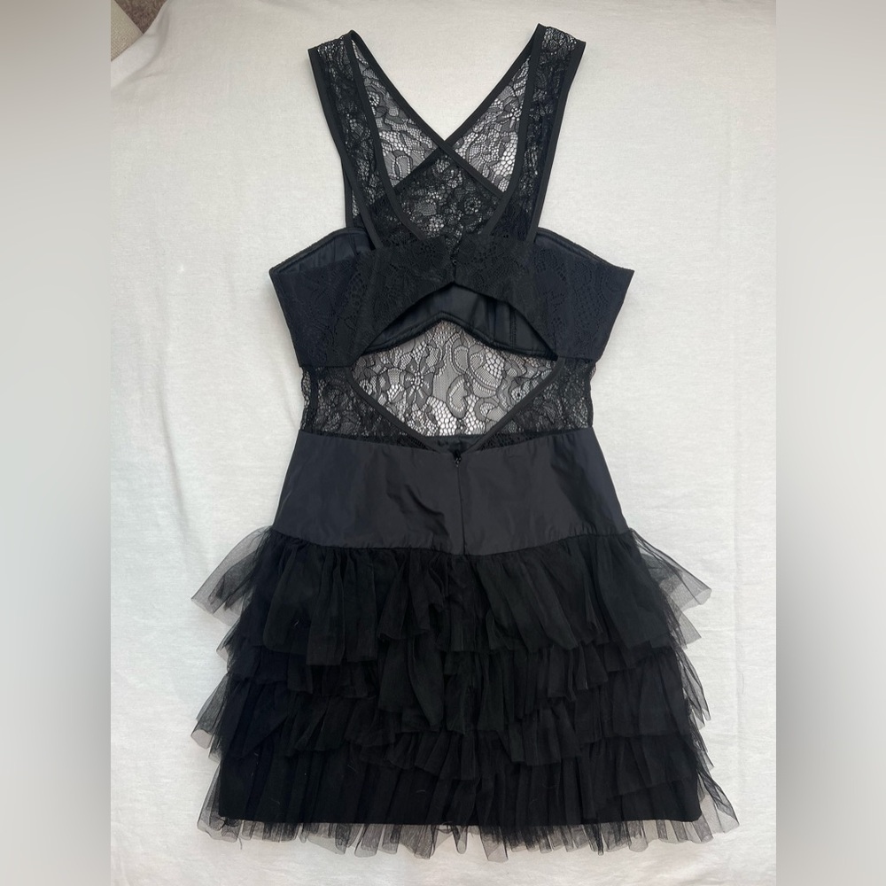 NWT BCBGeneration short black dress. Size 0 - Picture 2 of 3